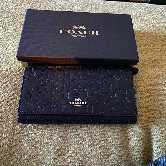 Coach Glitter Wallet - Picture 1 of 5